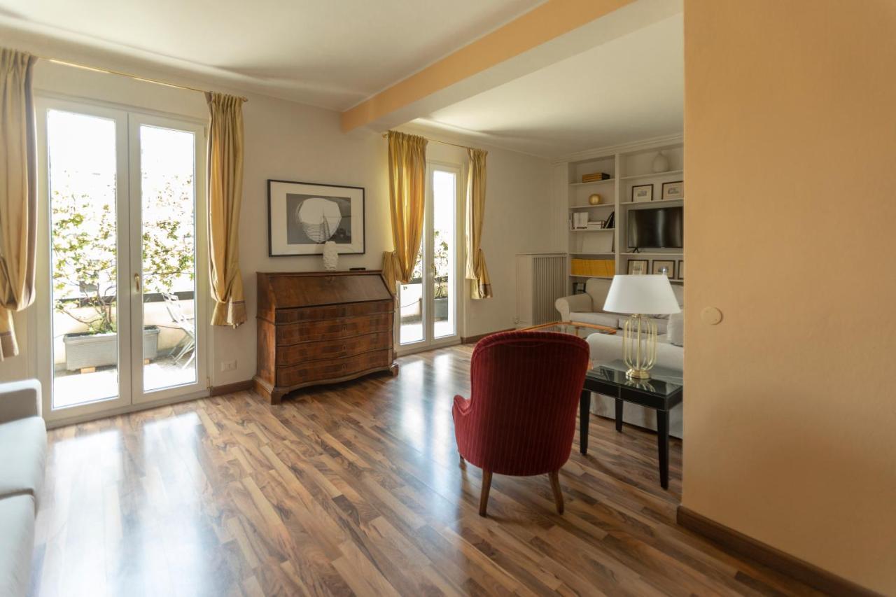 Montenapoleone - Sant Andrea Charme Penthouse Milan Exterior photo